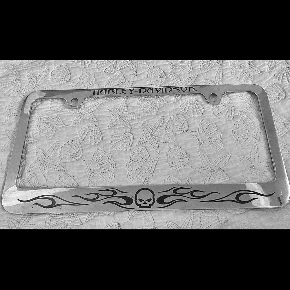 COPY - HARLEY DAVIDSON- Auto license plate holder.